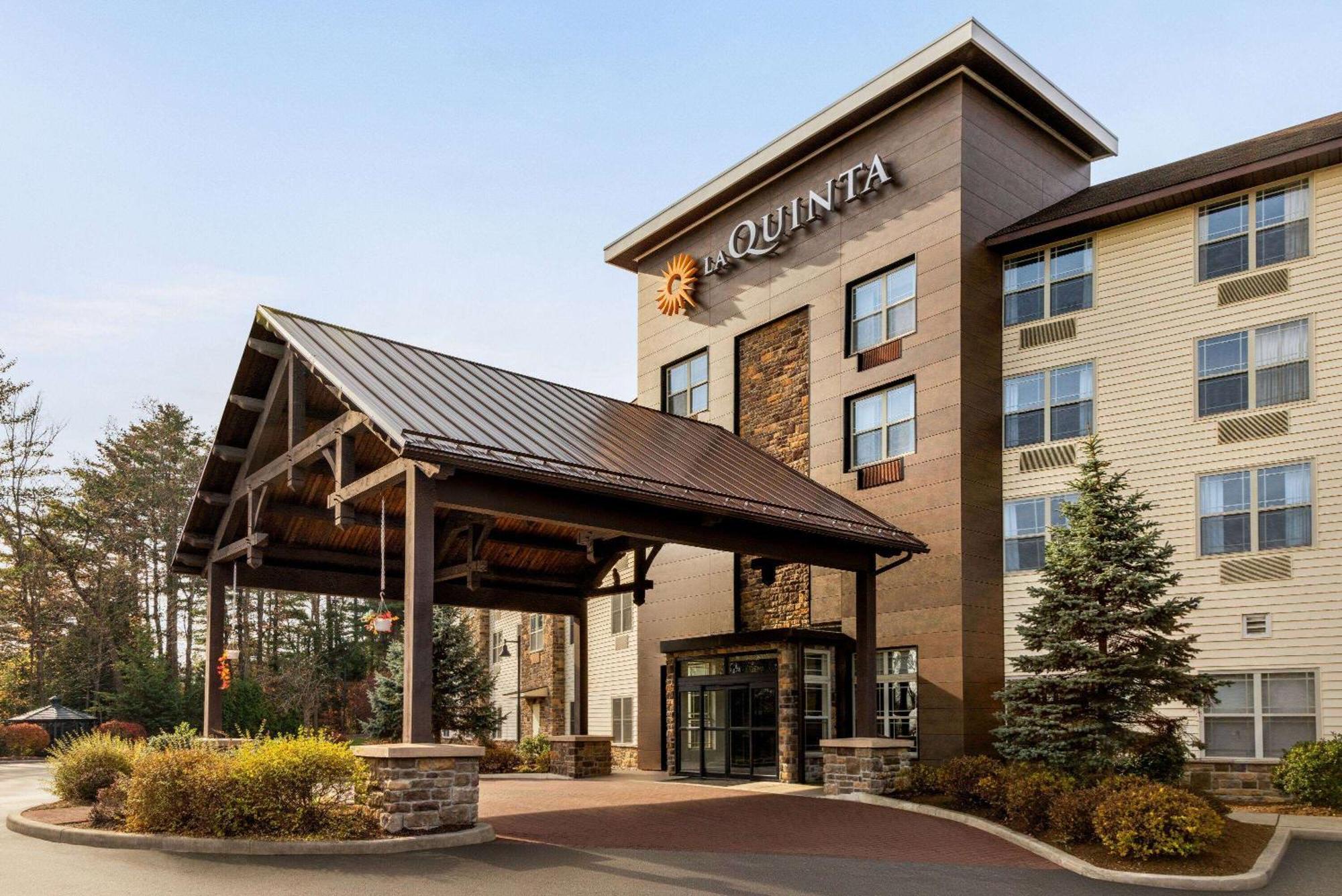 La Quinta Inn & Suites By Wyndham Лейк-Джордж Екстер'єр фото